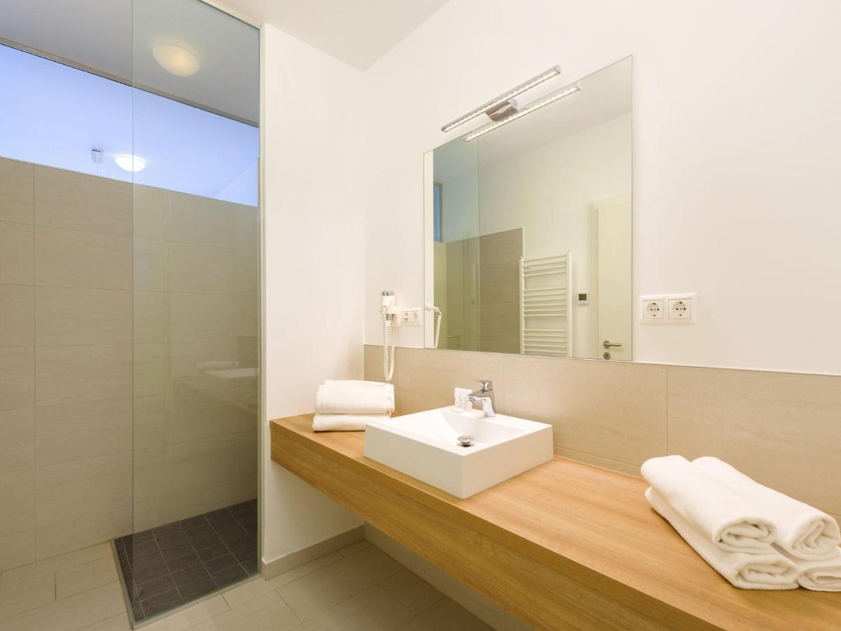 Apartment With Pool, Roof Terrace, Garden Zsira المظهر الخارجي الصورة